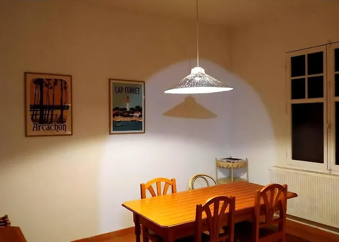 別荘 Maison A 800mn De La
