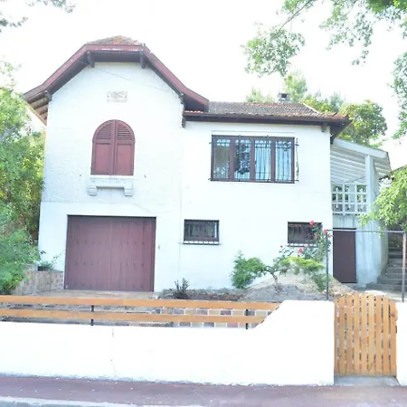 Semesterbostad Maison A 800mn De La Arcachon